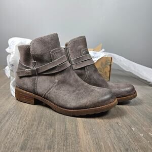 Sofft Aqua Womens 7M Bridgett Ankle Boot Waterproof Suede Zip Low Heel Taupe